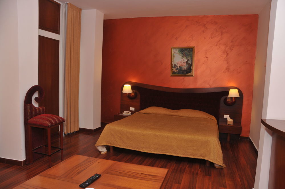 Legend Hotel Bejrut Zewnętrze zdjęcie